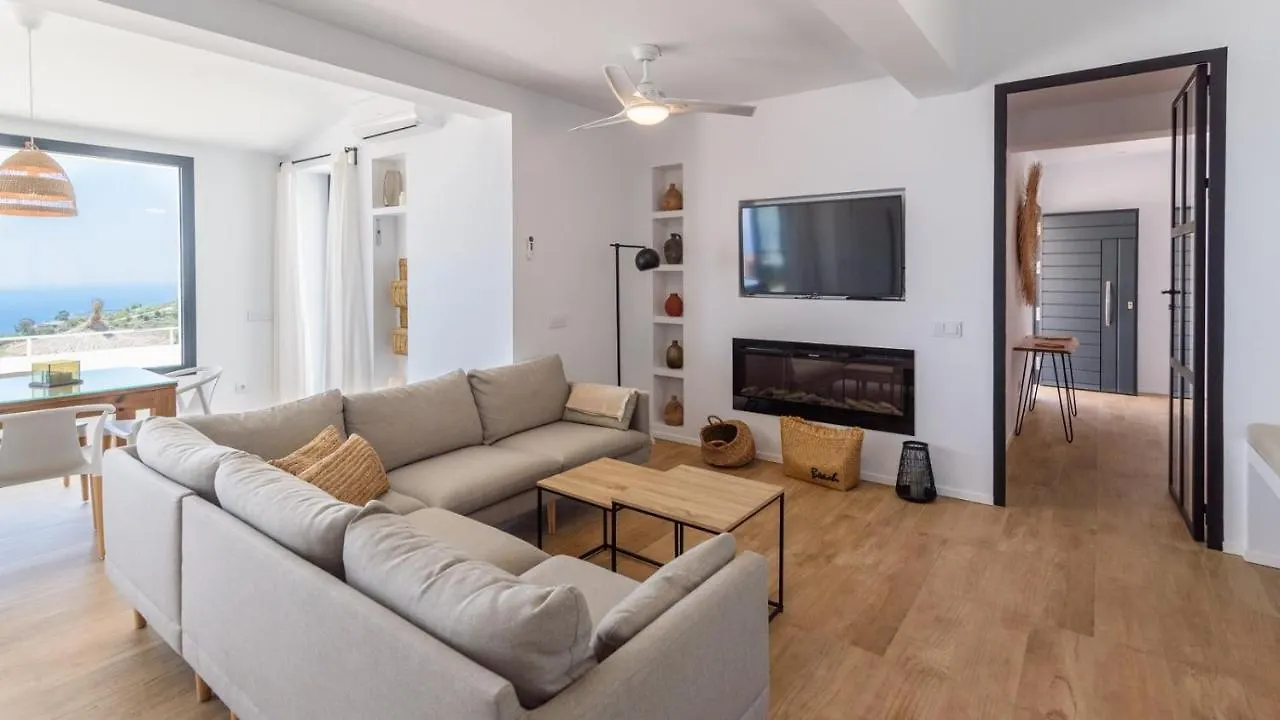 Holiday home Casa What A Life Sayalonga By Ruralidays