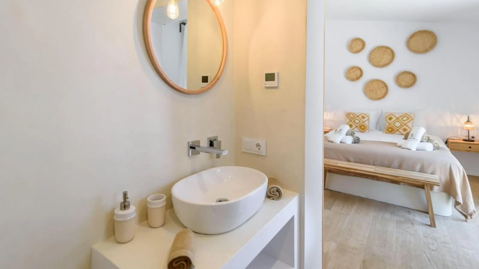 Casa What A Life Sayalonga By Ruralidays Spain