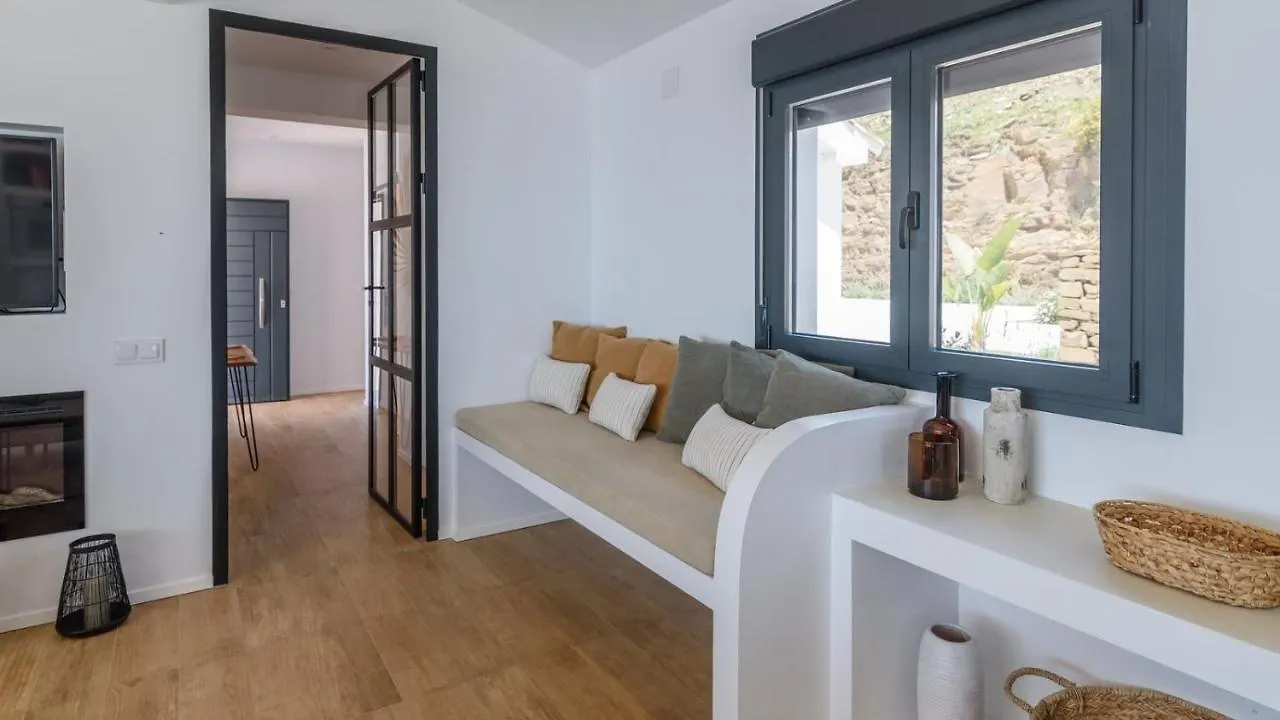 Holiday home Casa What A Life Sayalonga By Ruralidays Spain