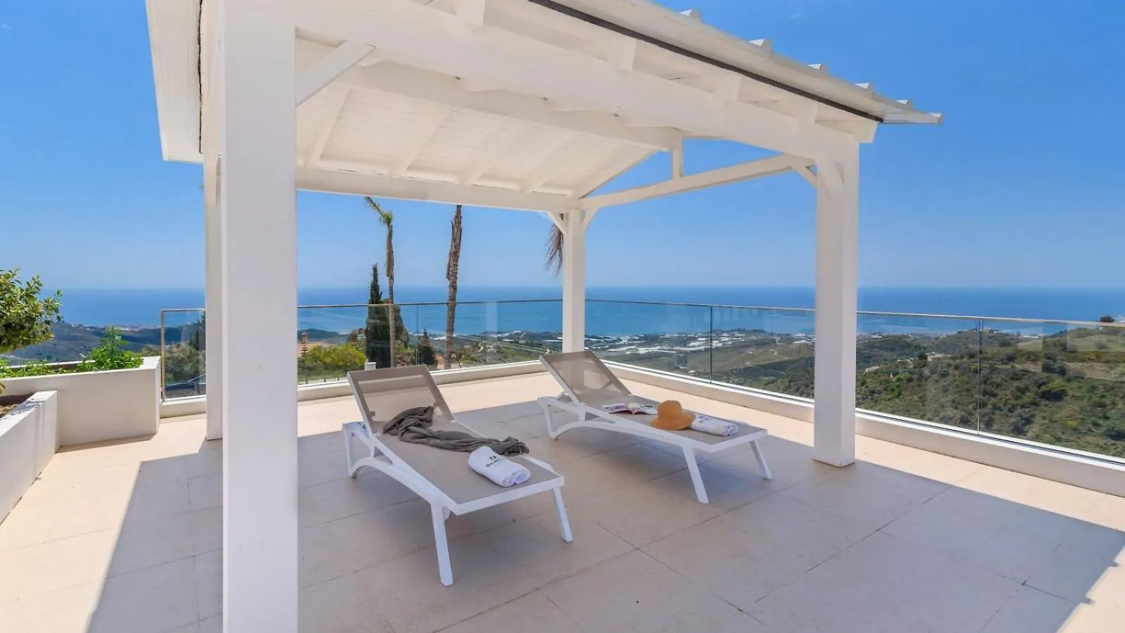 Holiday home Casa What A Life Sayalonga By Ruralidays Spain