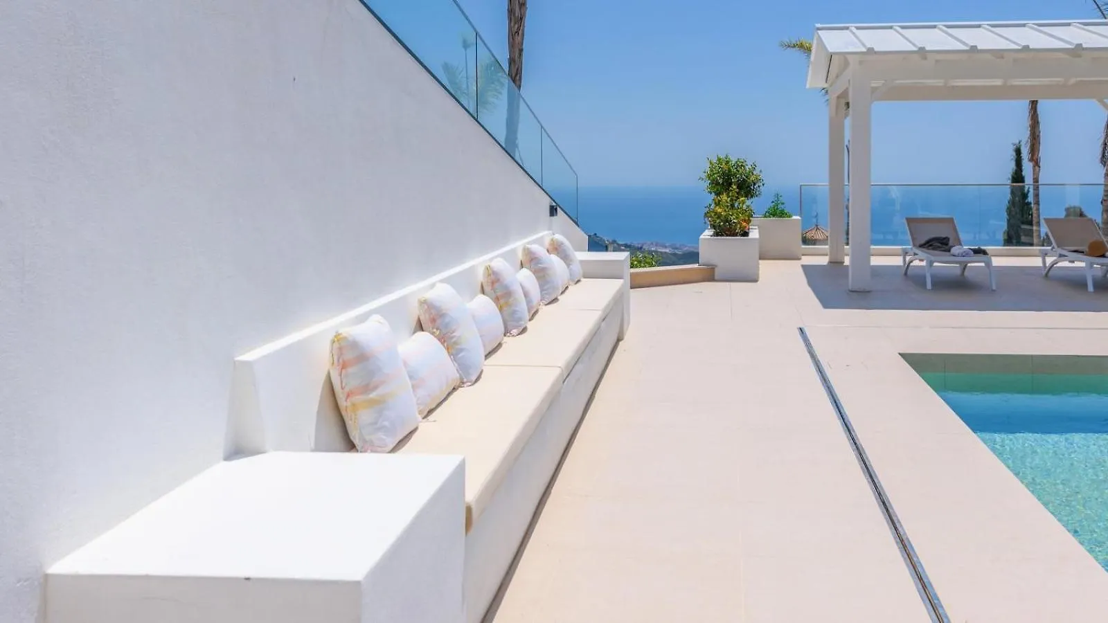 Casa What A Life Sayalonga By Ruralidays Holiday home